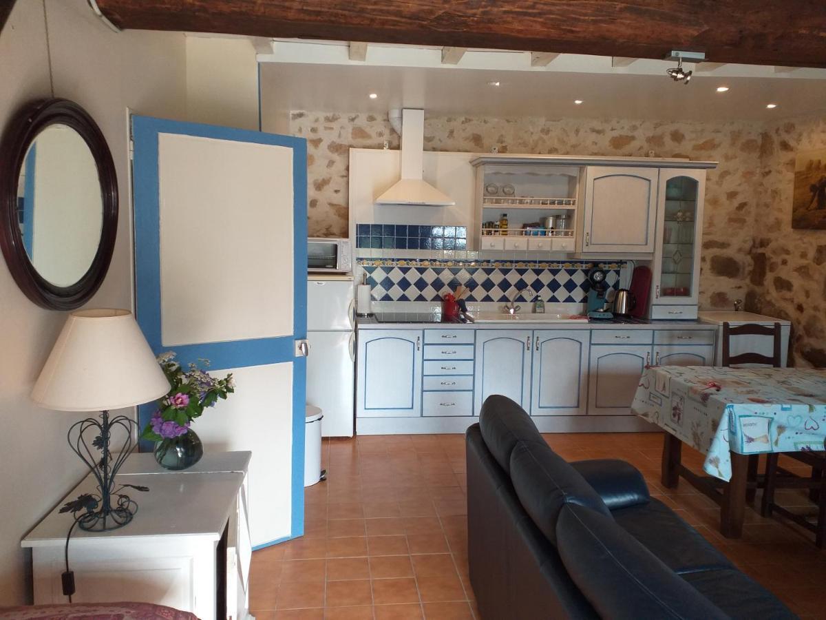 Gîte Moulin de Ludièras Busserolles Esterno foto